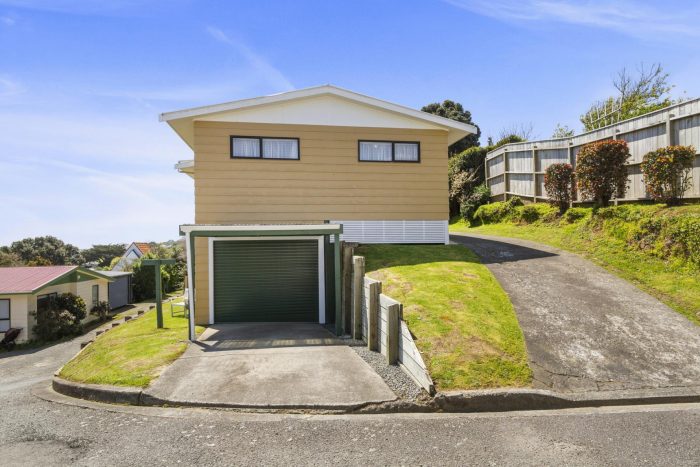 5/4 Arawhata Street, Ranui Heights, Porirua, Wellington, 5024, New Zealand