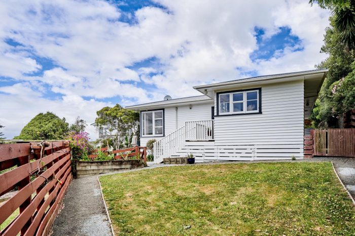 76 Grays Road, Camborne, Porirua, Wellington, 5026, New Zealand