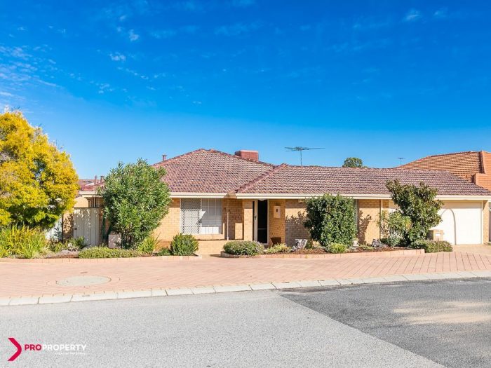 1 Standish Way, Woodvale WA 6026, Australia