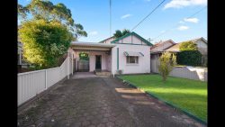 23 Heighway Ave, Ashfield NSW 2131, Australia