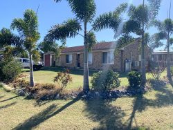 3 Mark St, Gracemere QLD 4702, Australia