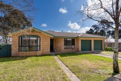 6 Marsden Pl, Orange NSW 2800, Australia