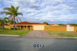 25 Underwood Grove, Kardinya WA 6163, Australia