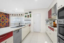 4 Spotted Gum St, Heathwood QLD 4110, Australia