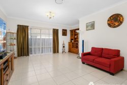 4 Spotted Gum St, Heathwood QLD 4110, Australia