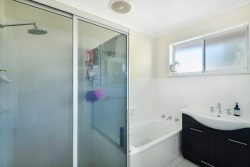 16 Collett Pl, St Georges Basin NSW 2540, Australia