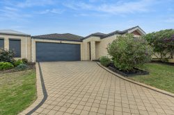 4 Ely Pl, Clarkson WA 6030, Australia