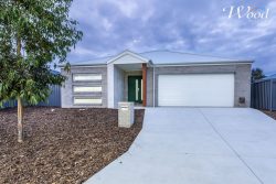 61 Birchgrove Cres, Thurgoona NSW 2640, Australia