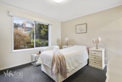 22 Calder Cres Blackmans Bay TAS 7052, Australia