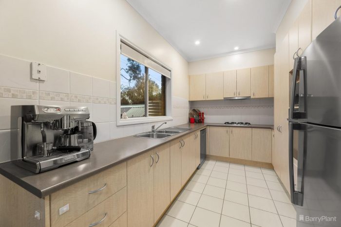 20 Cascades View, Yallambie VIC 3085, Australia