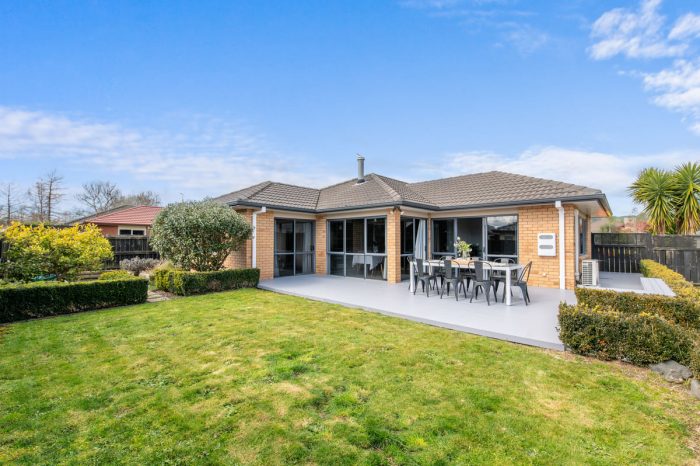 4 Courtenay Place, Owhata, Rotorua, Bay Of Plenty, 3010, New Zealand