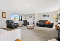 12 Ferry Parade, Herald Island, Waitakere City, Auckland, 0618, New Zealand