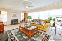 74 Grande Vue Road, Hill Park, Manukau City, Auckland, 2102, New Zealand