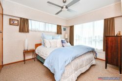 74 Grande Vue Road, Hill Park, Manukau City, Auckland, 2102, New Zealand