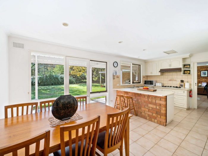 5043 Great Alpine Rd, Ovens VIC 3738, Australia