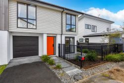 4 Henry Lloyd Place, Millwater, Rodney, Auckland, 0932, New Zealand