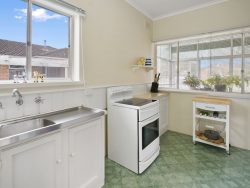 17 Hyland St, Hamilton VIC 3300, Australia