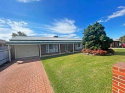 394 Lawrence St, West Wodonga VIC 3690, Australia