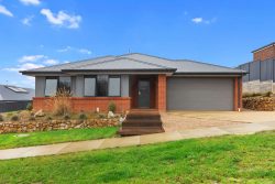 5 Sanderson Rise, Myrtleford VIC 3737, Australia