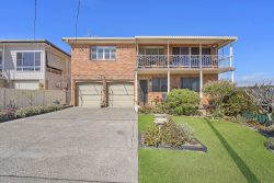 13 Taylor St, South Kempsey NSW 2440, Australia