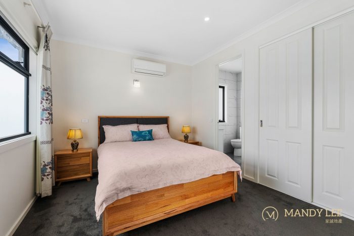 Unit 2/2 Weeks Cl, Rowville VIC 3178, Australia