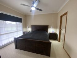 16 Willow Way, Table Top NSW 2640, Australia