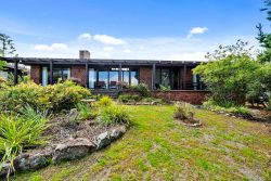 1A Robin Ct, Lindisfarne TAS 7015, Australia