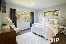 15B Kinapori Terrace, Newlands, Wellington, 6037, New Zealand