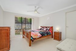 14 Cherokee Pl, Heritage Park QLD 4118, Australia