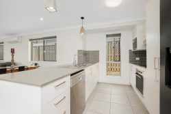 68 Colville St, Greenbank QLD 4124, Australia