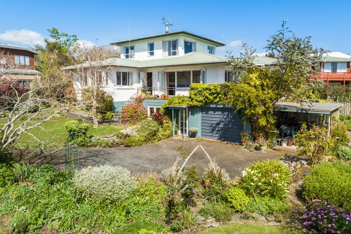 75 Oceanview Road, Hillcrest, North Shore City, Auckland, 0627, New Zealand