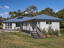 221 Patons Rock Road, Golden Bay, Tasman, Nelson / Tasman, 7182, New Zealand