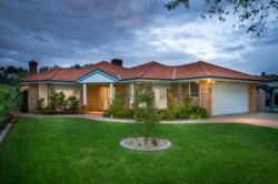 471 Regina Ave, North Albury NSW 2640, Australia