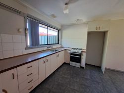 Unit 5/7 Skipton Ct, Wodonga VIC 3690, Australia