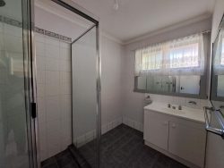 Unit 5/7 Skipton Ct, Wodonga VIC 3690, Australia