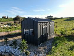 2 Tiny Home, Motueka, Tasman, Nelson / Tasman, 7120, New Zealand