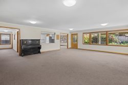 3 Manor Gardens, Kingston TAS 7050, Australia