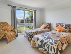 58 Ballarat Rd Hamilton VIC 3300, Australia