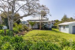 9 Elliot Street, Riverhead, Rodney, Auckland, 0820, New Zealand