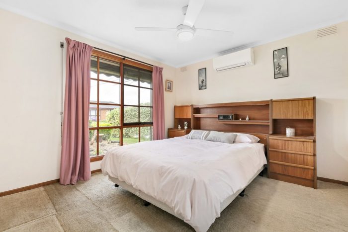 14 Dorchap Ct, Hoppers Crossing VIC 3029, Australia