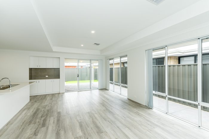 128 Aquamarine Parade, Treeby WA 6164, Australia