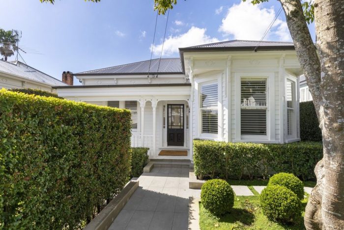 39 Lawrence Street, Herne Bay, Auckland, 1011, New Zealand