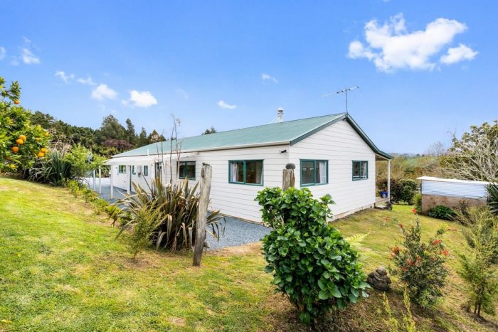 105 Gorge Road, Maungaturoto, Kaipara, Northland, 0520, New Zealand