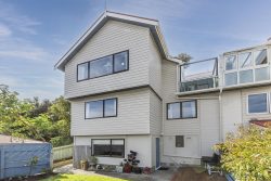 22 Tiber Street, Island Bay, Wellington, 6023, New Zealand