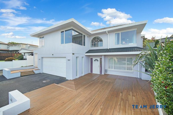 2/9 McCrystal Avenue, Bucklands Beach, Manukau City, Auckland, 2012, New Zealand