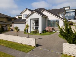 8 Neston Grove, Churton Park, Wellington, 6037, New Zealand