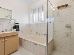 2/8 Richards Rd, Willunga SA 5172, Australia