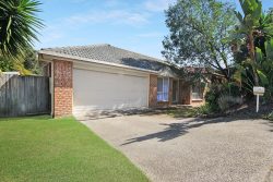 8 Scenic Cres, Springfield QLD 4300, Australia