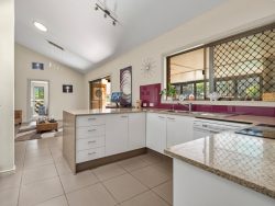 15 Drummoyne Ct, Robina QLD 4226, Australia