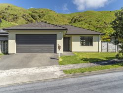 13 Yarnbrook Grove, Churton Park, Wellington, 6037, New Zealand